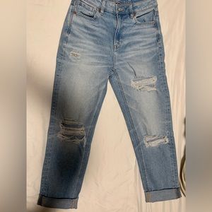 American Eagle 90s Ripped Jeans